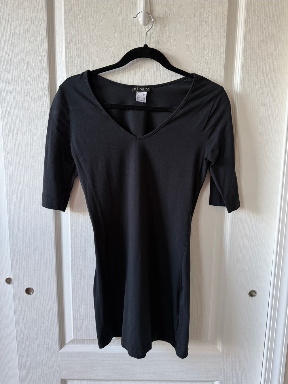 VENUS Black V-Neck Elbow Sleeve Tunic